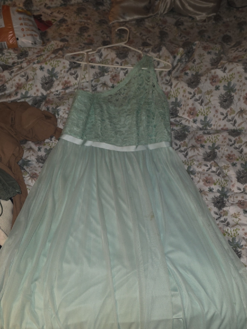 David's Bridal Girls One-Shoulder Lace & Tulle Dress in Mint